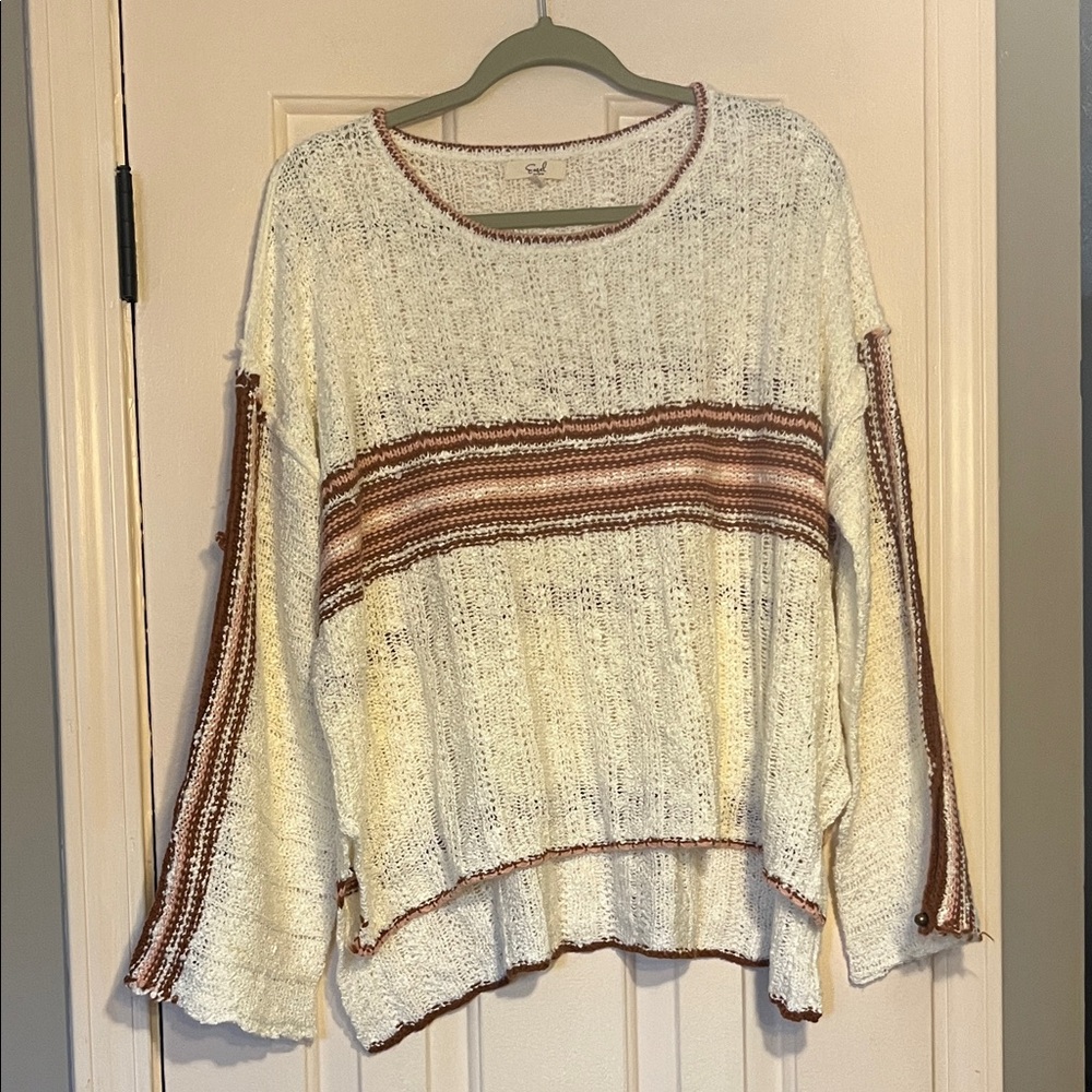 Easel sz S Women's Cream and Brown Sweater - NEW